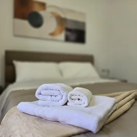 Guglie Centro Suite Apartment *